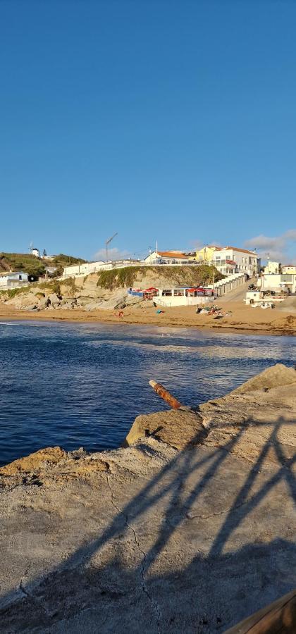 Porto Dinheiro Beach I Lourinha  Exterior photo